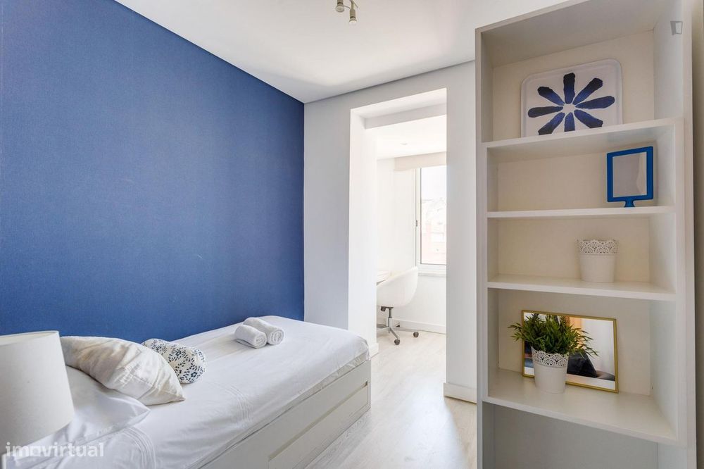 784859 - Quarto com cama de solteiro, com casa...