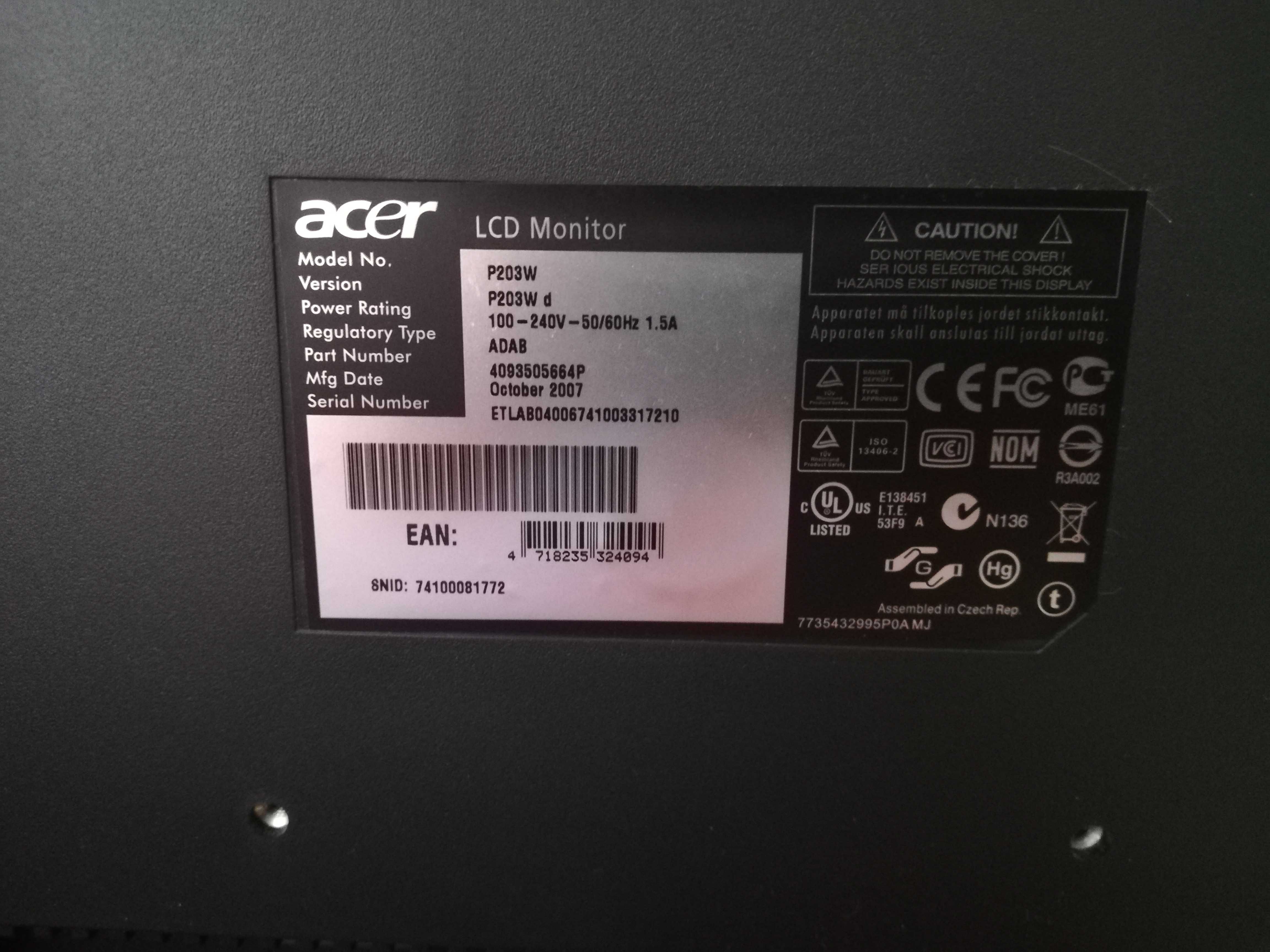 Komputer stacjonarny z monitorem Acer