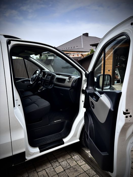Renault Trafic 3 2016 року Пасажир 9 місць