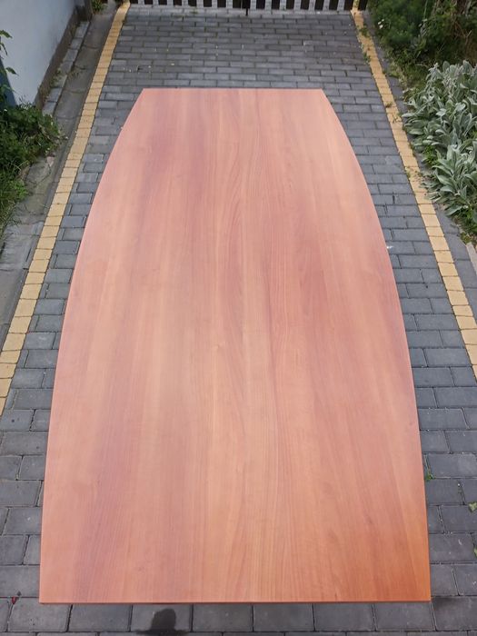 stół konferencyjny