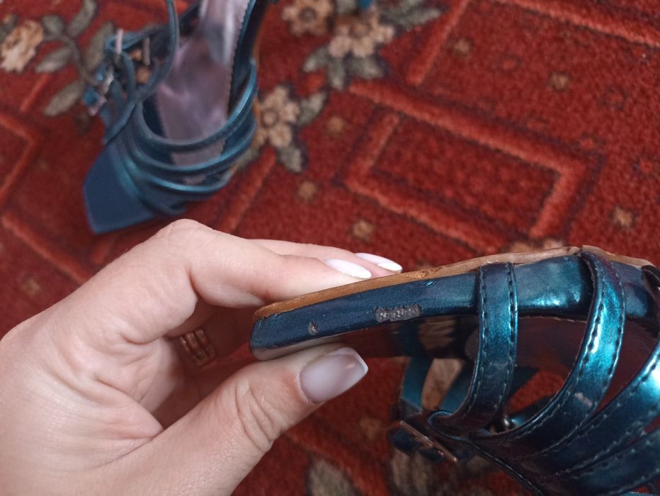 Босоніжки дефекти