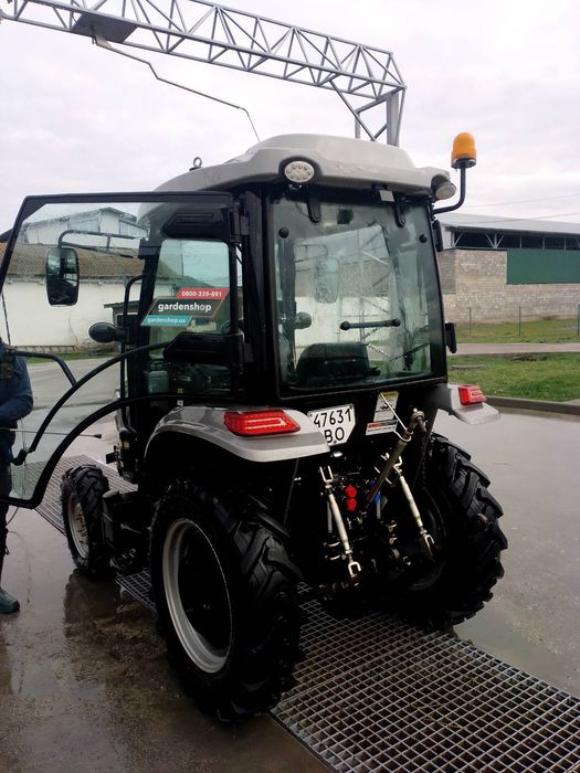 Продам трактор ..