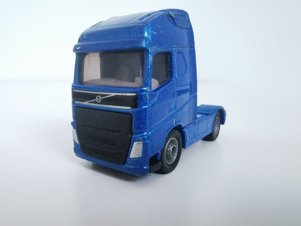 Siku Autko Model Ciężarówka Volvo FH16 1:87 1626