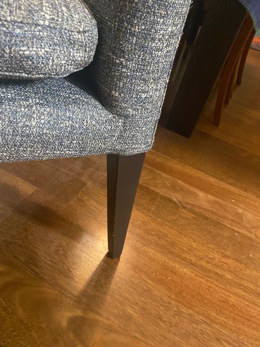 4 cadeiras área store estofo novo