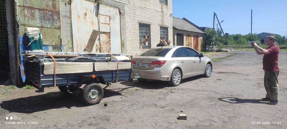 Хит Зсу и переселенцев огромный прицеп 2500на1300 с 500 бортом