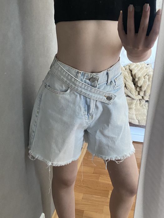 Джинсові шорти staff