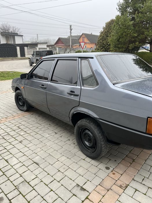 Продам ваз 21099
