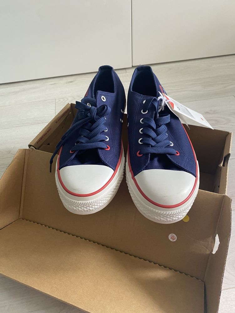 trampki Lee Cooper - nowe