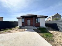 Будинок у затишній локації. Є варіанти в будівництві від 65.000$