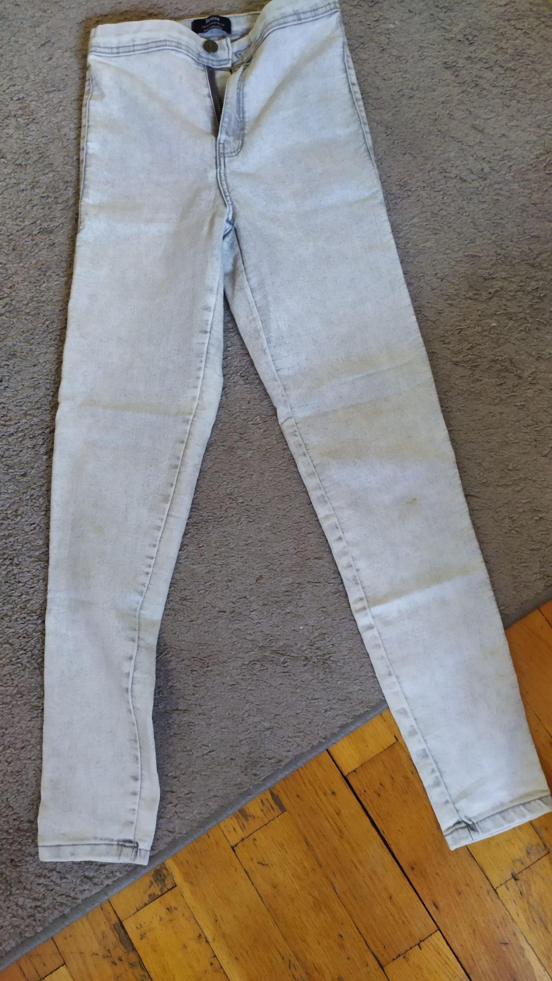 Spodnie Bershka jeansy jasne, biało-szare, 134cm