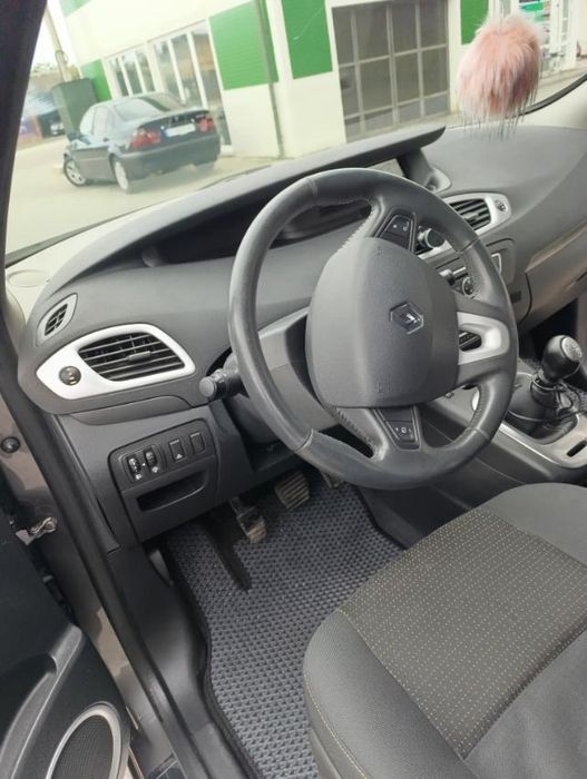 Renault megane scenic