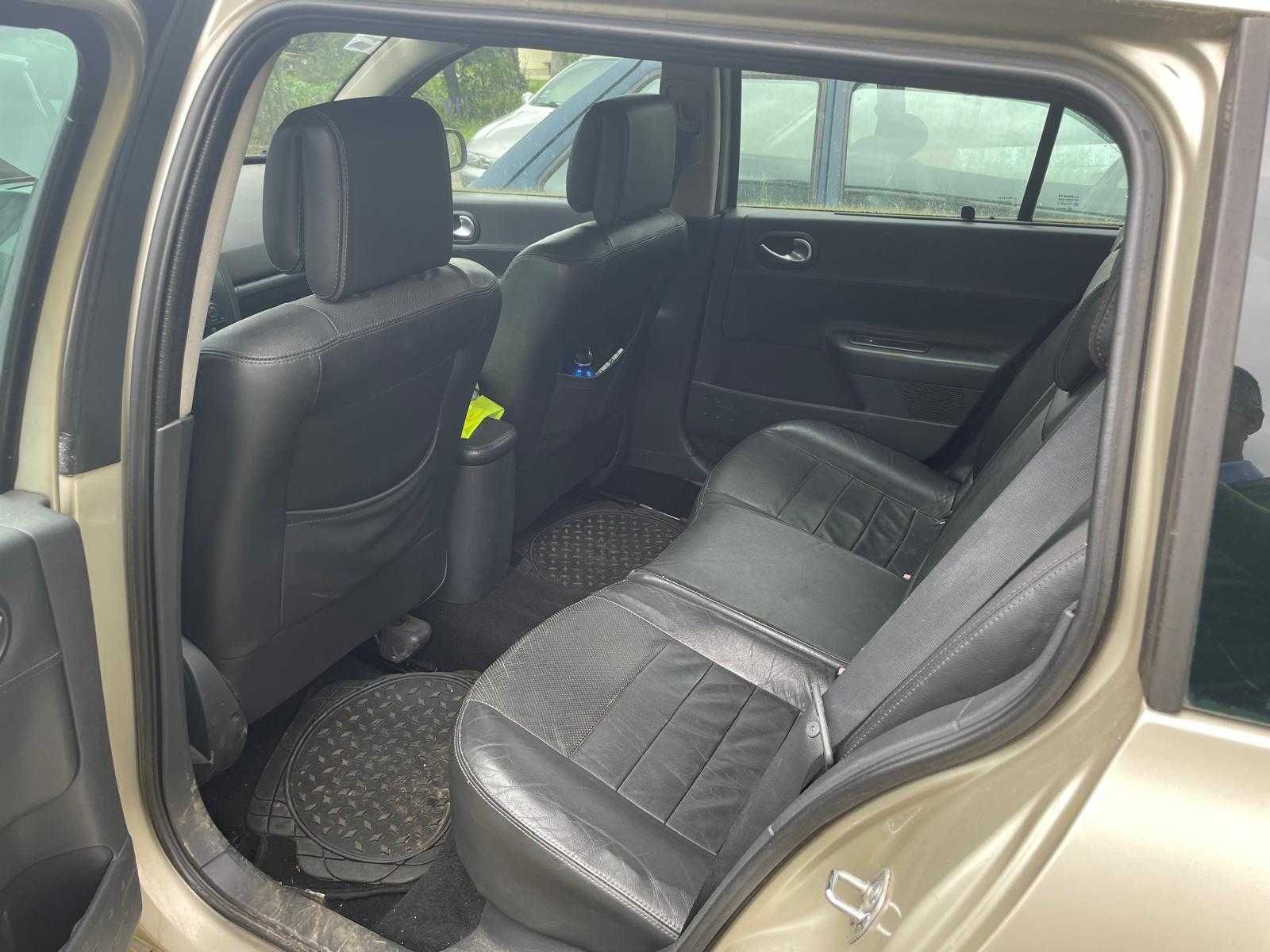 Renault Megane 1.5 bom estado mas sem motor
