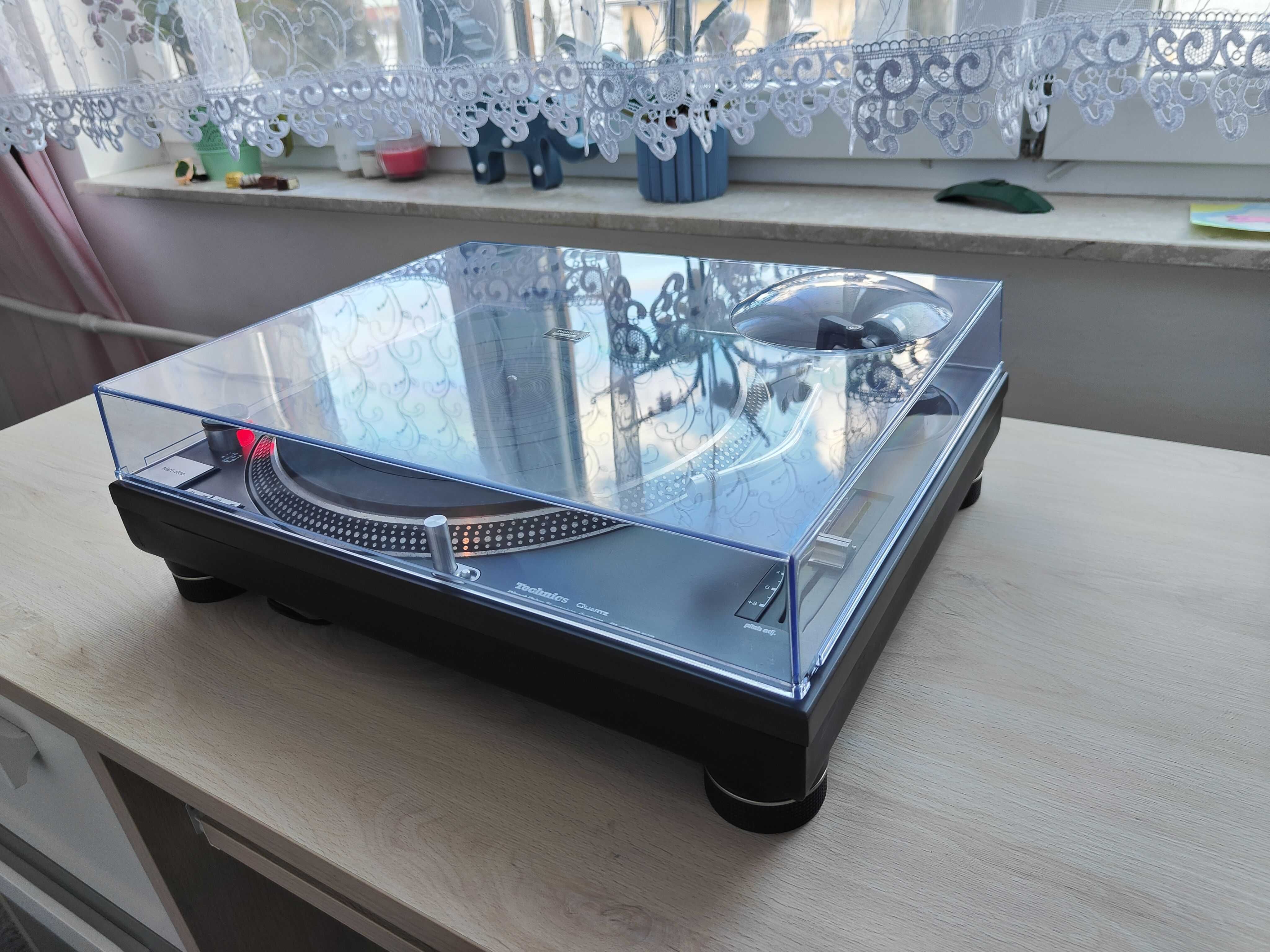 Gramofon Technics SL-1210MK2 czarny PO SERWISIE
