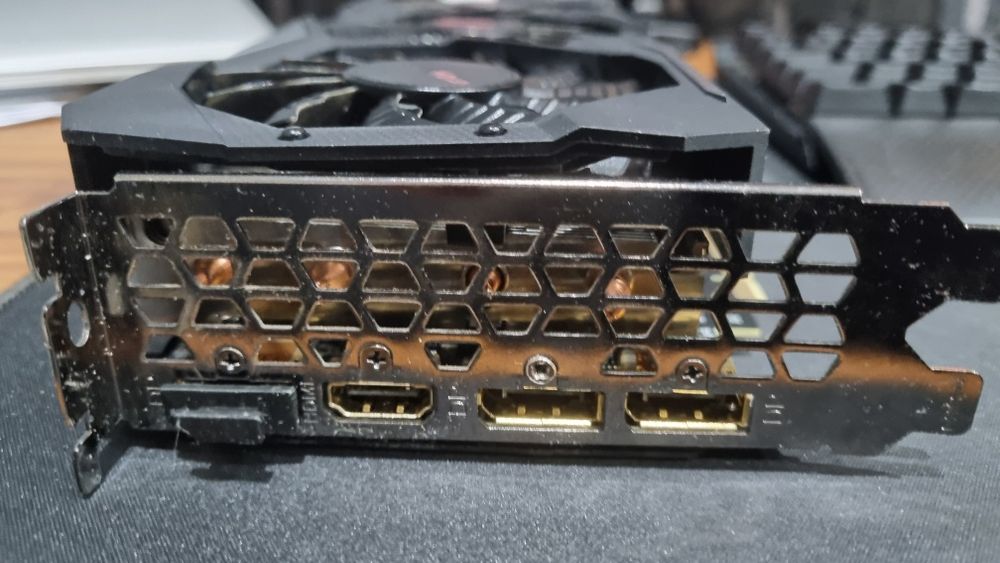 Placa gráfica Gigabyte RTX 2070 Super 8GB GDDR6