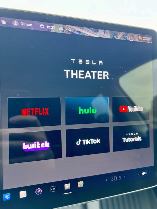 Тесла у Tesla Y 2024