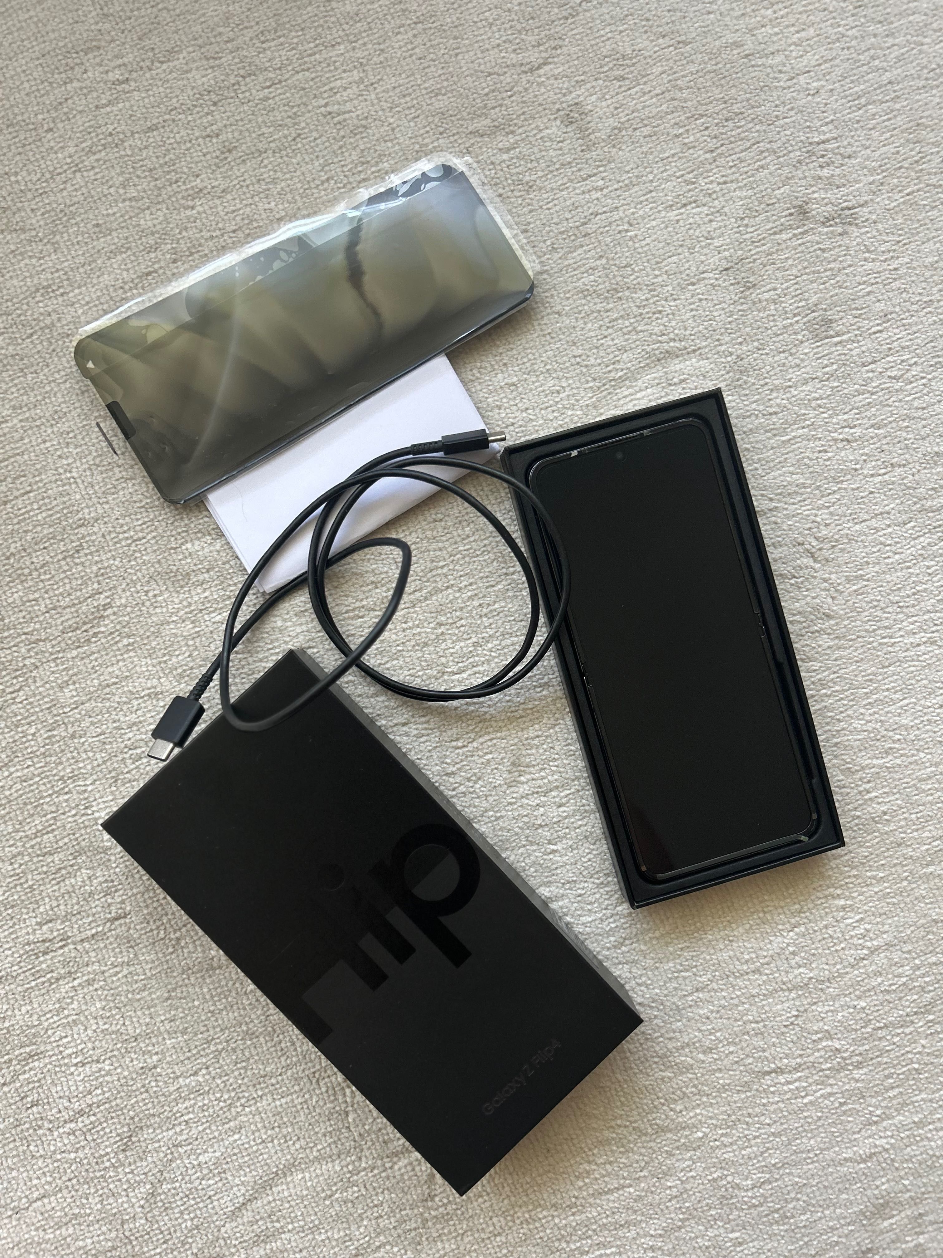 Samsung Galaxy Z flip4
