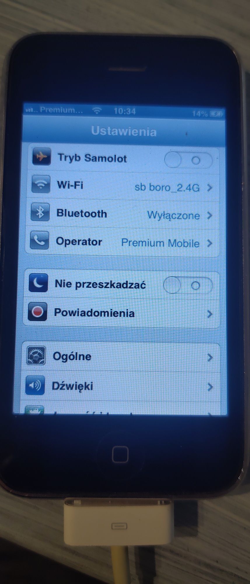 iPhone 3gs 32 GB oraz pudełeczko części do 3g i 3gs