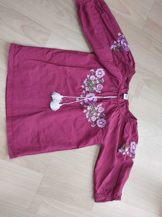 Dres dla dziewczynki 122-128