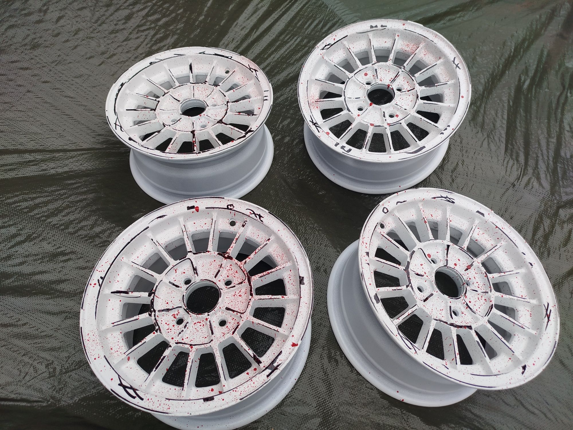 Felgi Intra Custom Projekt 13 cali 4x98 4x100 fiat 126p tuning kjs gti