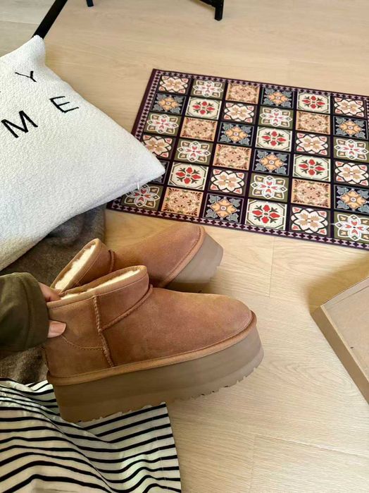 UGG Classic Ultra Mini Platform Boot Chestnut R.40