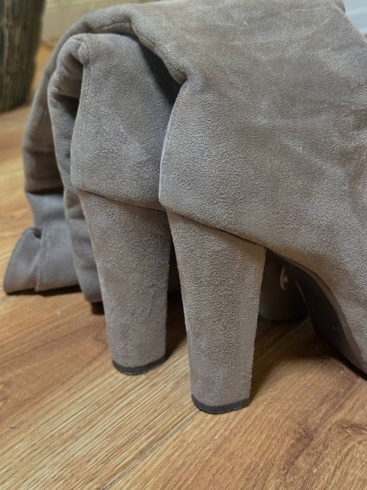 Ботфорти бежеві 37 (24 см)