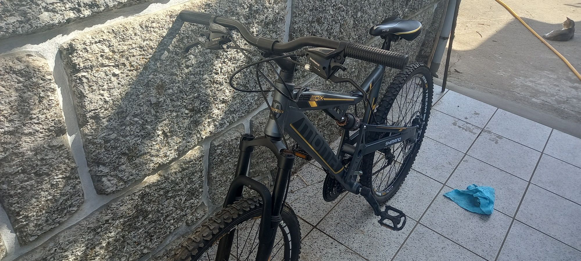 Bicicleta moma EQX26 como nova