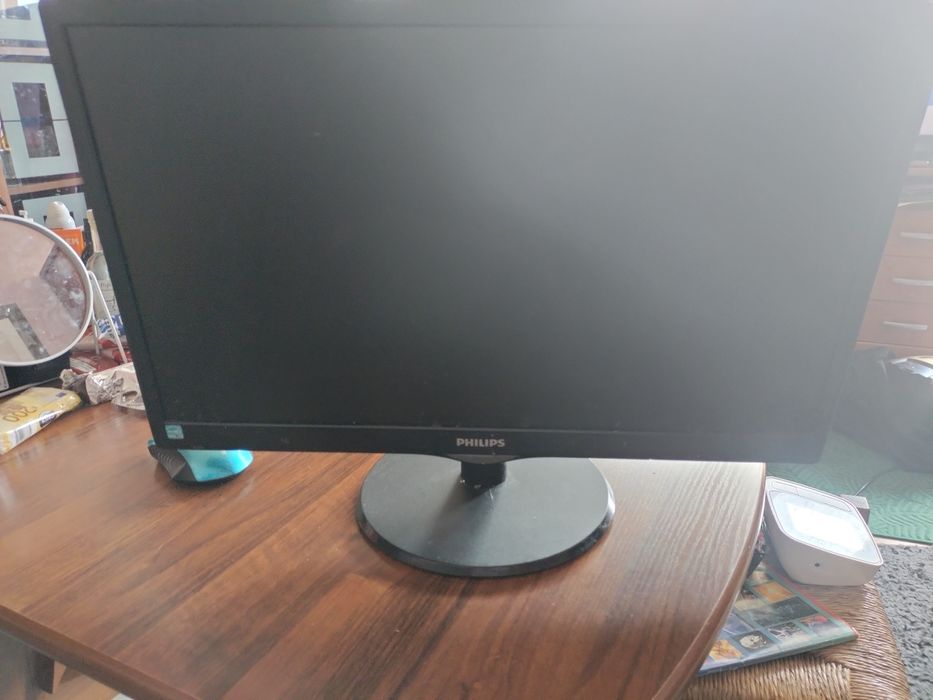 Monitor Phillips 223V5L