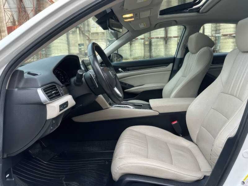 2019 Honda Accord Hybrid Touring