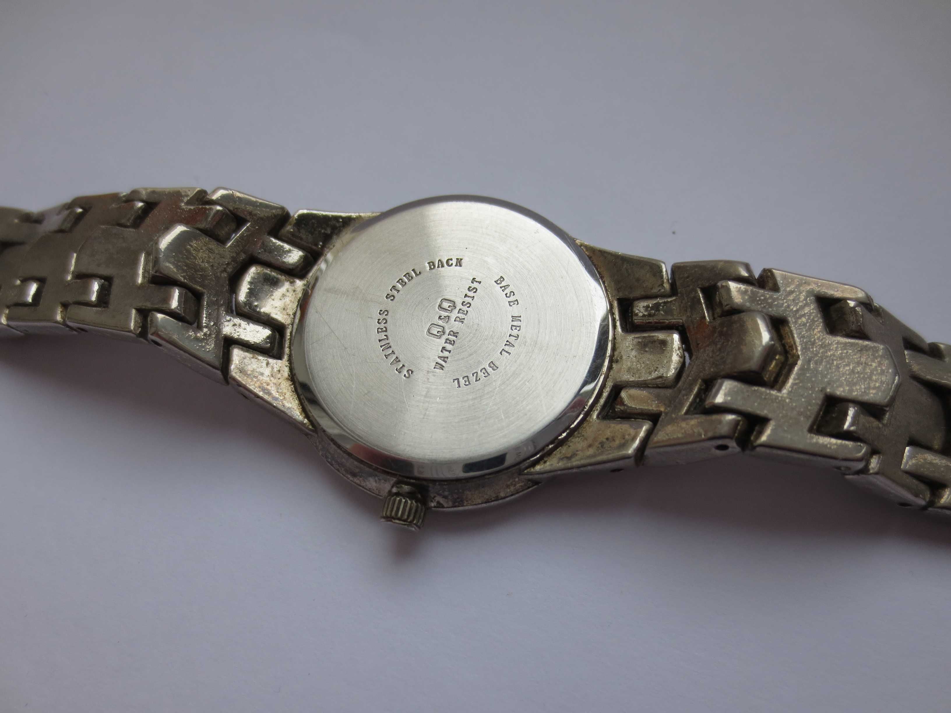 Часы Q&Q женские (железный/стальной браслет)