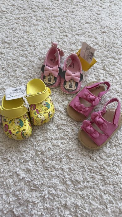 Набір дитячого взуття крокси, босоніжки, балетки