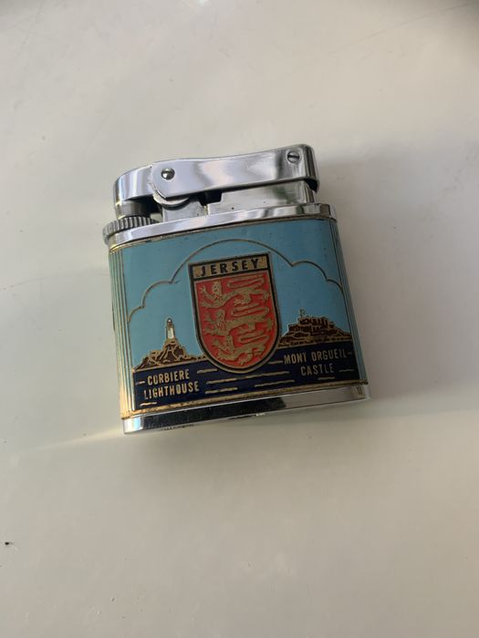 Продам зажигалку