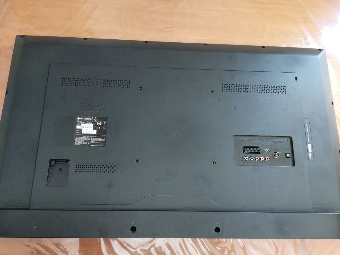 Телевізор  LG 43LH500T
