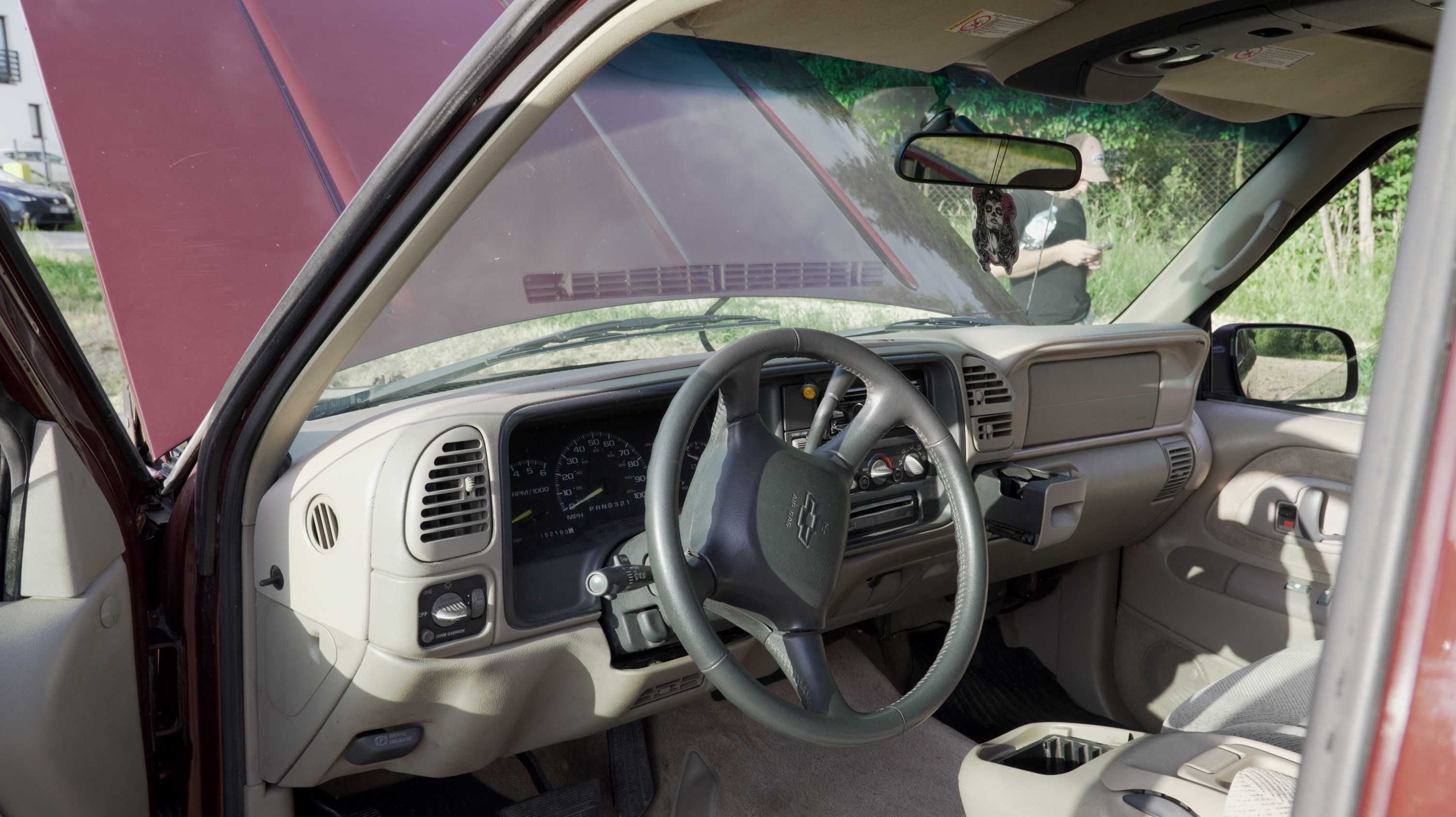 Chevrolet K1500 Silverado, 5.7 v8, 4x4 Extended Cab Pickup - 98 rok