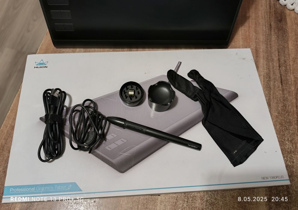 Tablet Graficzny HUION 1060PLUS