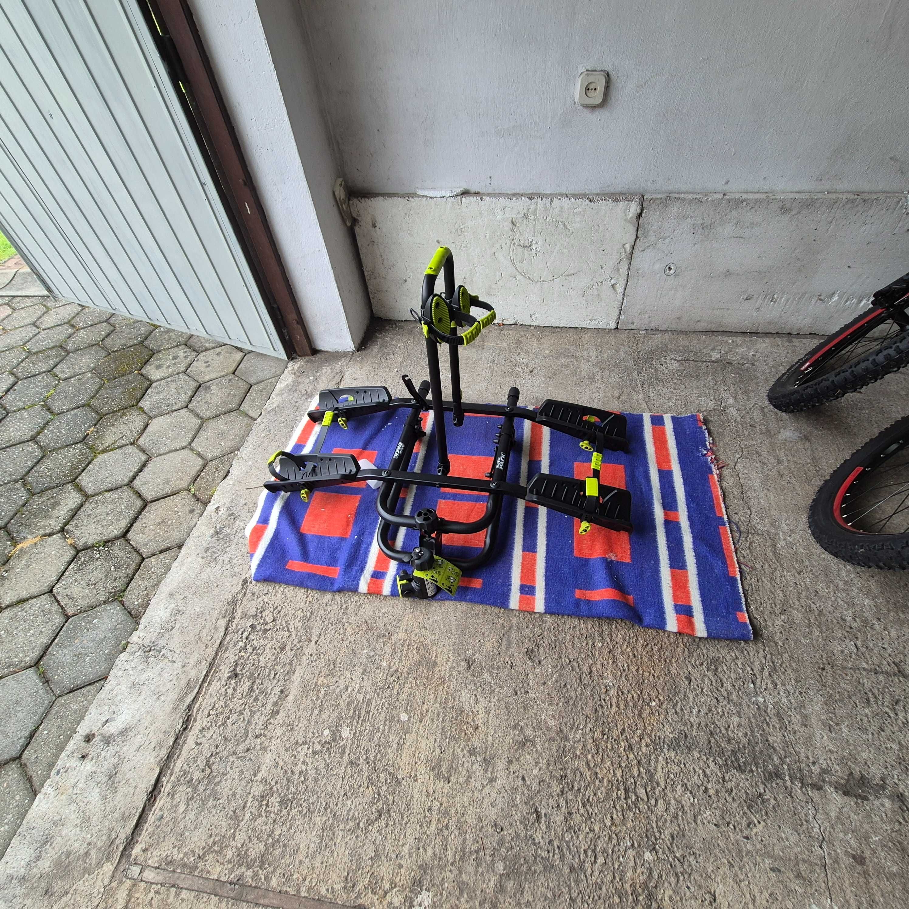 Bagażnik na dwa rowery na hak