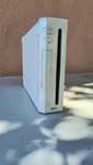 ігрова консоль приставка Nintendo Wii.