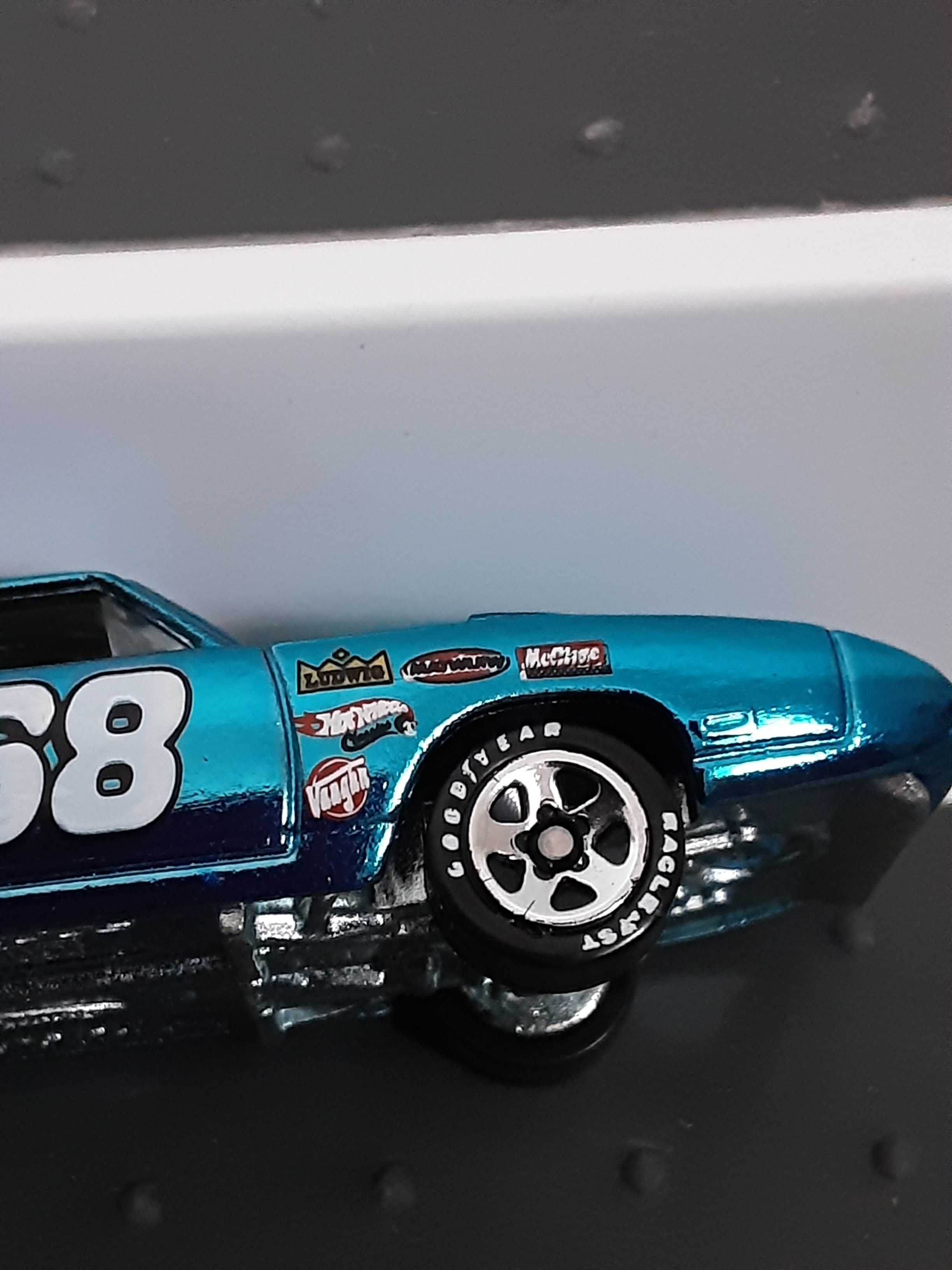 Lote 5 Hot Wheels