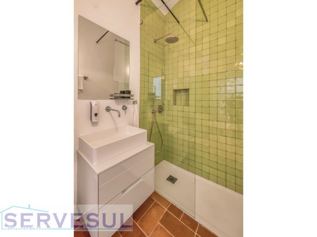 Apartamentos novos em condomínio com Terraço e Piscina, Inseridos n...
