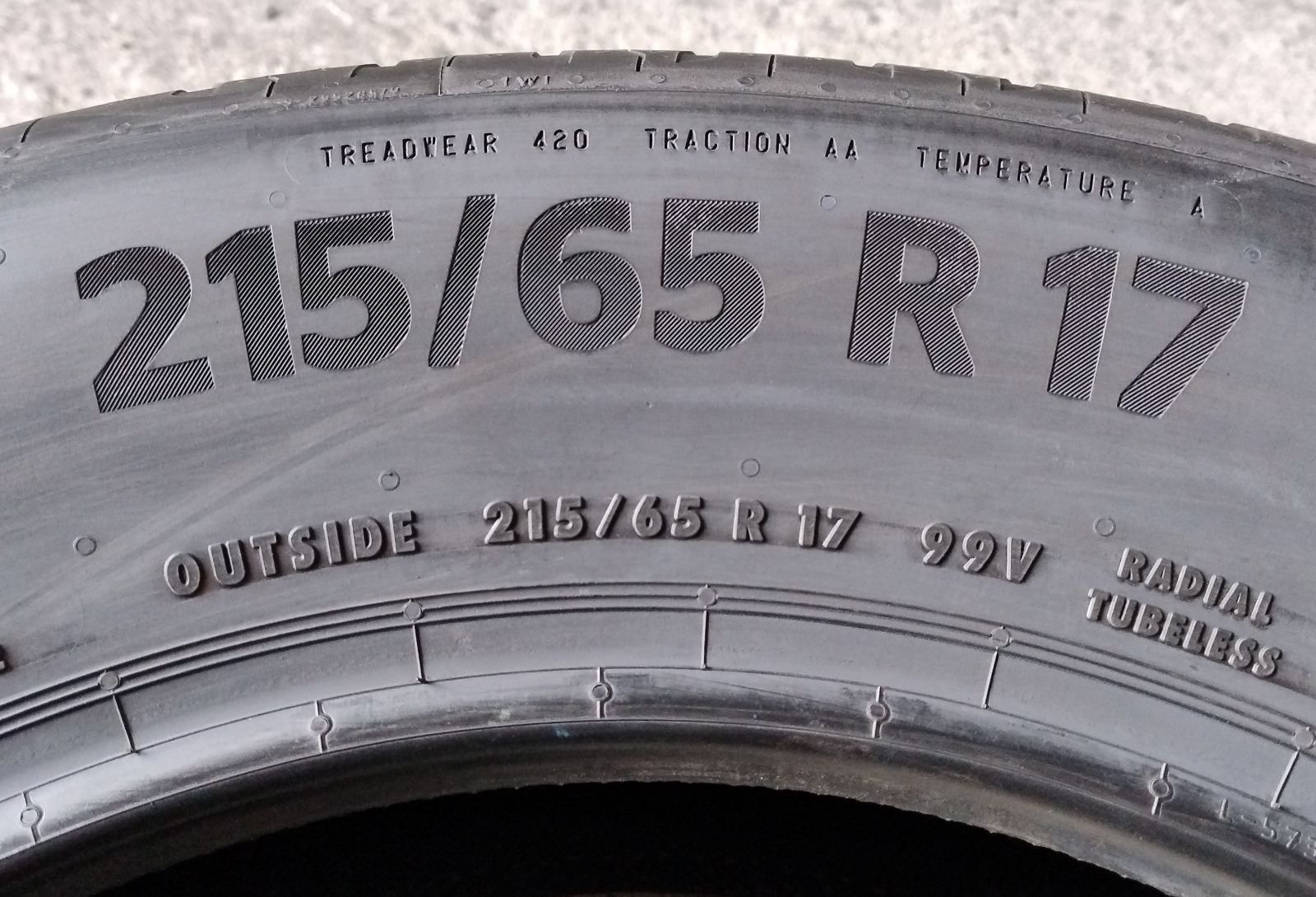 Шини літні R17 215/65 Continental Conti Eco Contact 6