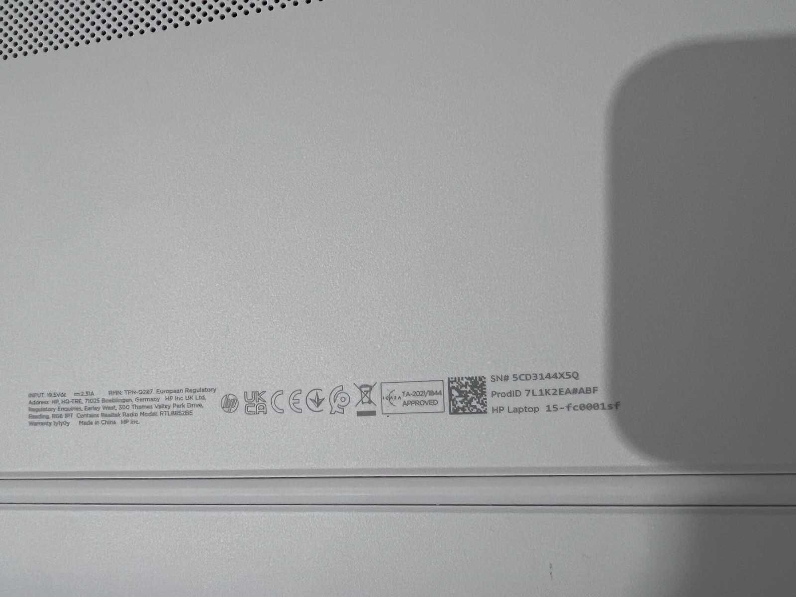 Ноутбук HP 15-fc0001sf AMD Ryzen 5 7520U 8Gb DDR5 SSD256Gb