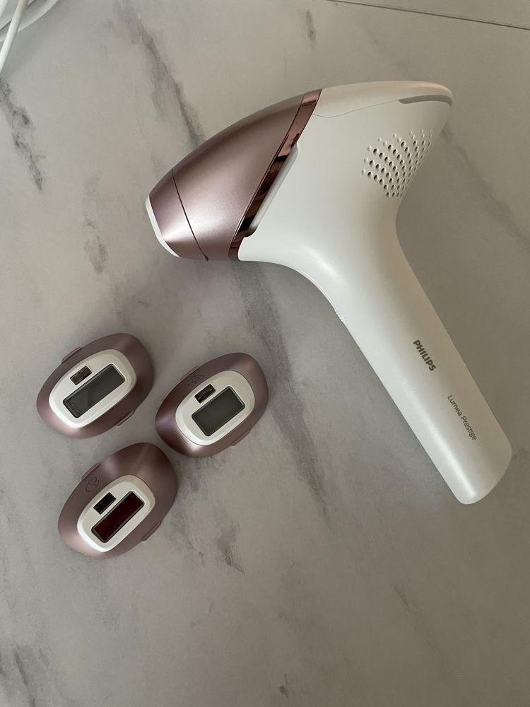 Depilator IPL Philips Lumea BRI959