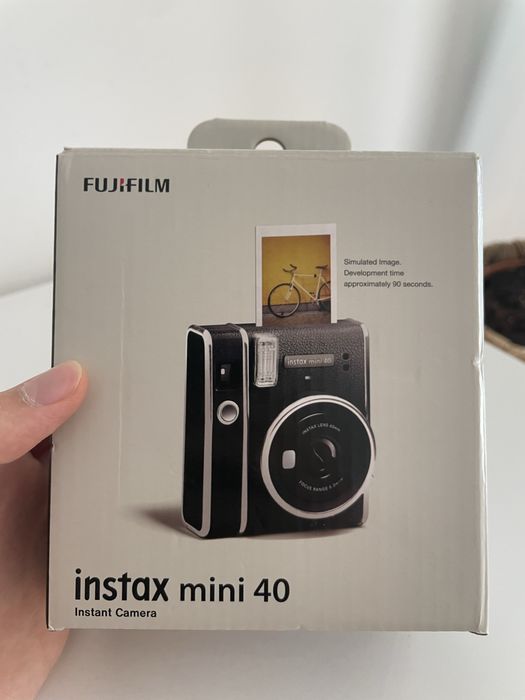 Fujifilm Instax Mini 40 - Máquina Fotográfica Instantânea