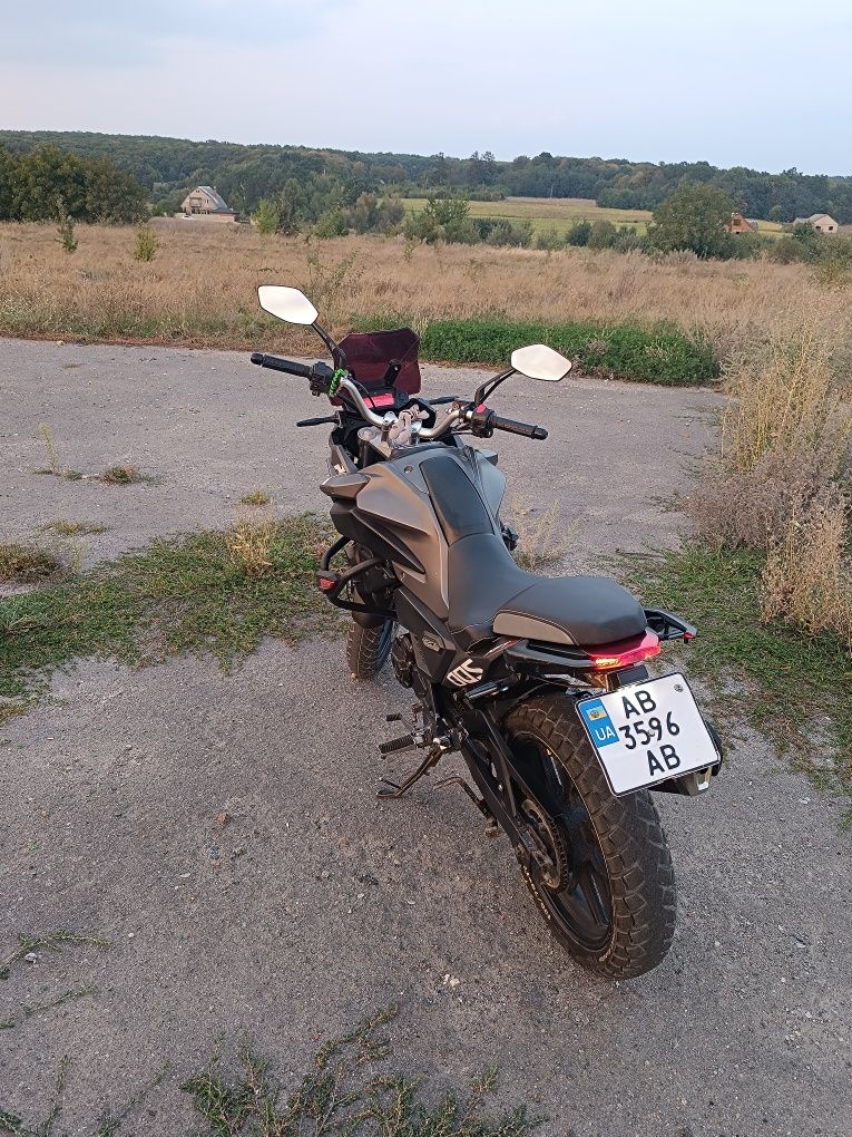 Мотоцикл Lifan kpt 200
