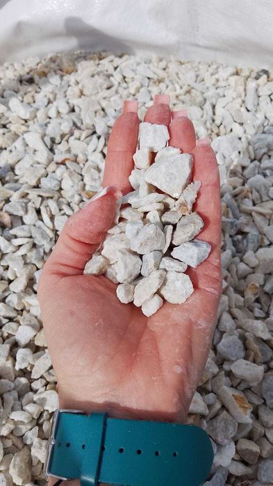 Kamień Crystal White 8 mm i 16 mm