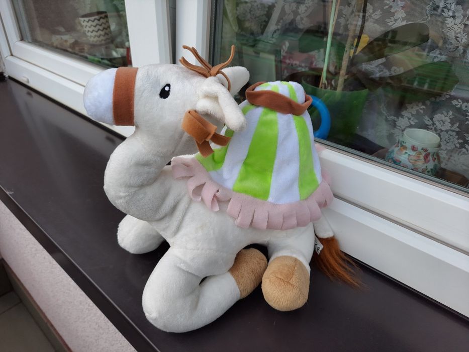 Pluszowy, duży Wielbłąd