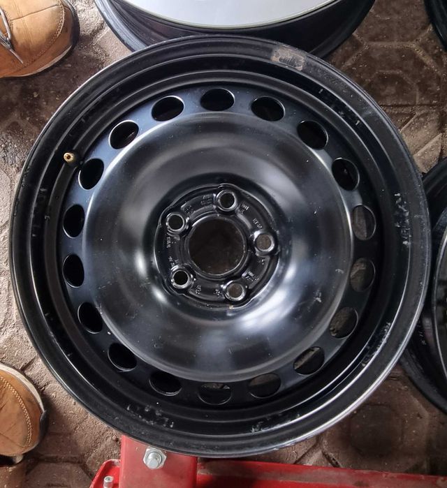 Felgi Stalowe 15" 5x100 Audi A1 VW Polo  Skoda