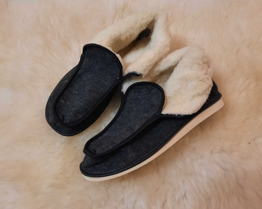 Чоловічі кімнатні чуні-калоші з овчиною (із задником), тапочки-чуні