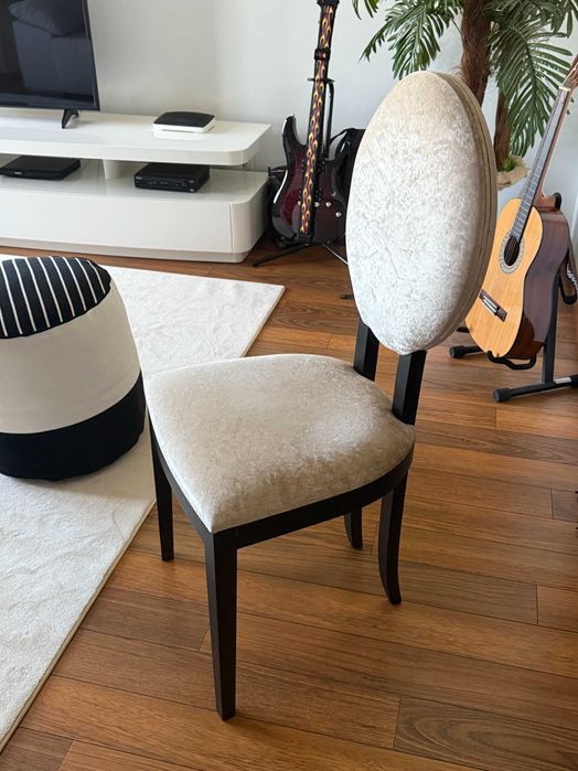 4 Cadeiras de sala de jantar