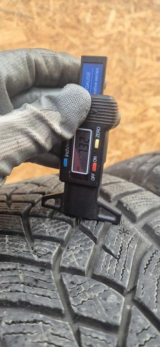 Opony zimowe 245x40R18 Goodyear  4szt Z804