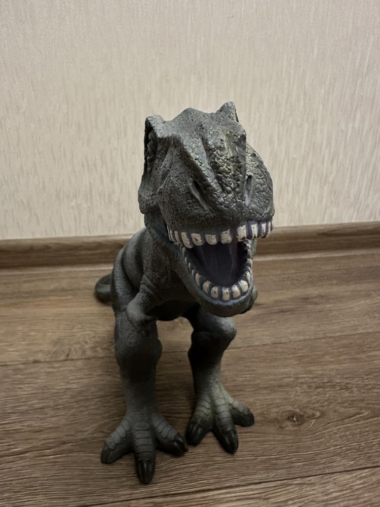 Велика гумова фігурка динозавра тиранозавра T-Rex Maidenhead Toys R Us